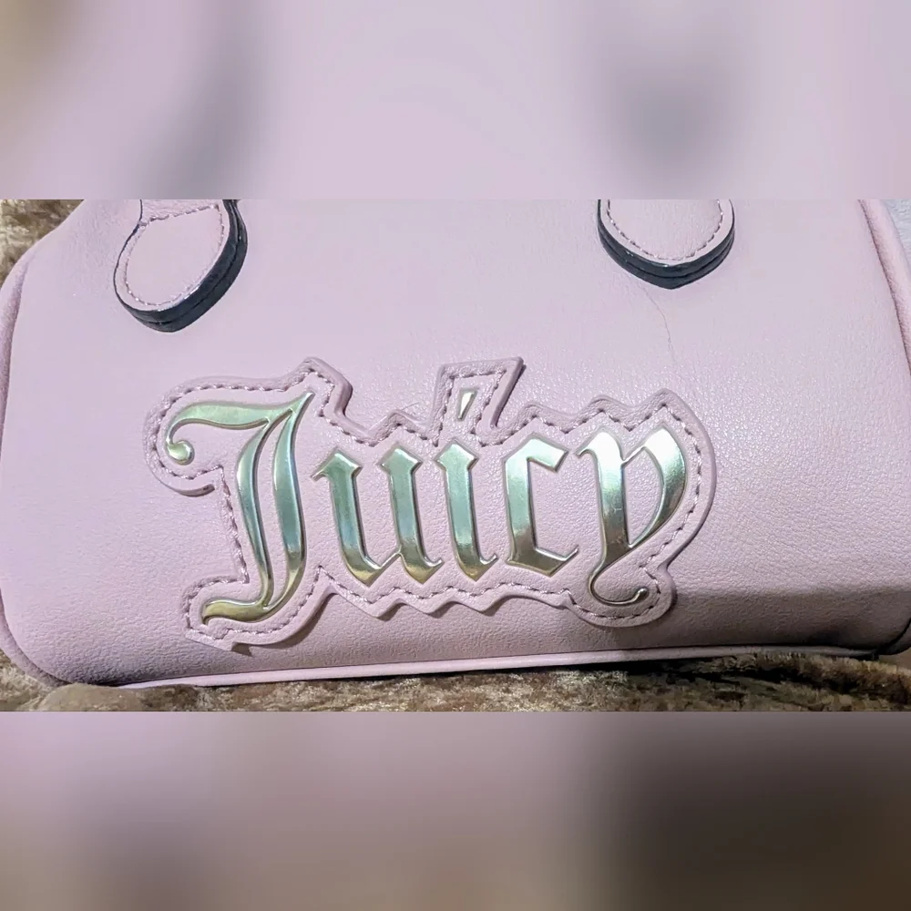 Juicy Couture Pink Cosmetic Bags Glossy Finish - Picture 3 of 13